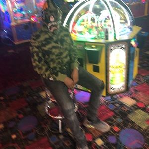 Meet your Posher, Tay